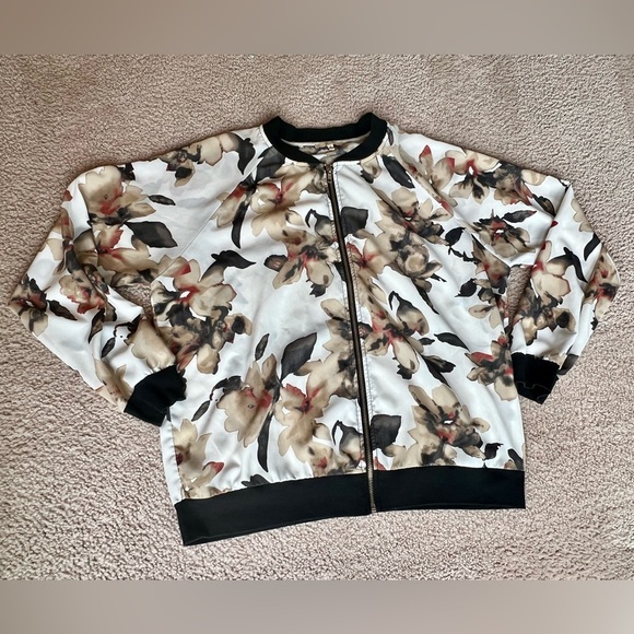 Floral Bomber Jacket - Picture 2 of 7